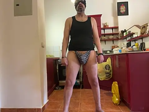 CaiBull Adlı Modelin Canlı XXX Sohbeti