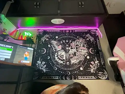 Chatroom XXX en direct de Thedeepwebcutie