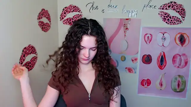 _SusieSu_ Adlı Modelin Canlı XXX Sohbeti