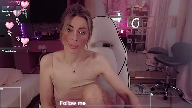 Živý XXX chat AnnieGOld_