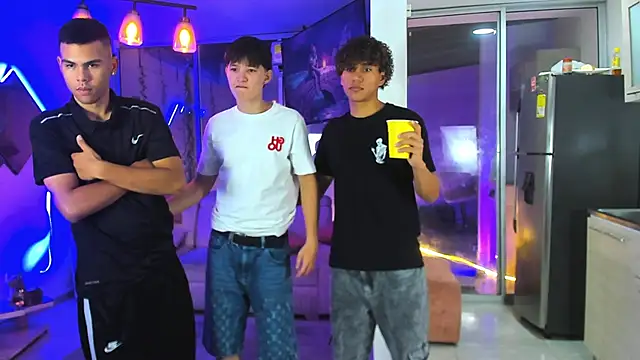 دردشة Houseofwarrios الجنسية المباشرة