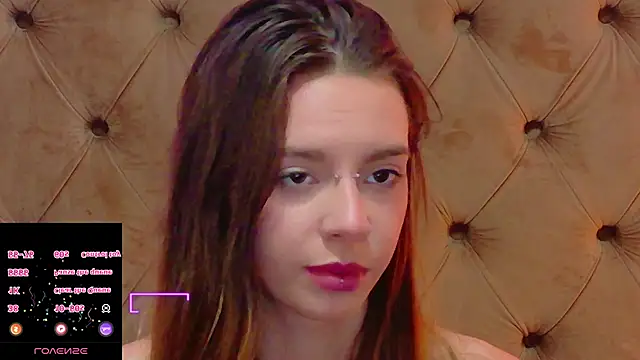 CoraVex live XXX chat