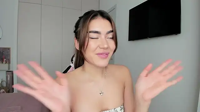 Shineel's Live XXX Chat