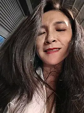 yinyin326 Chat XXX in diretta