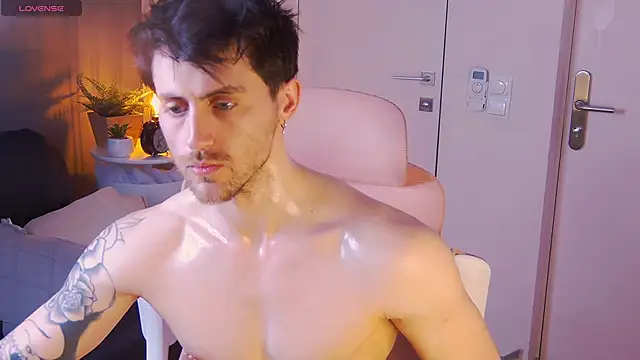 Oscar_Miller_ Webcam Show