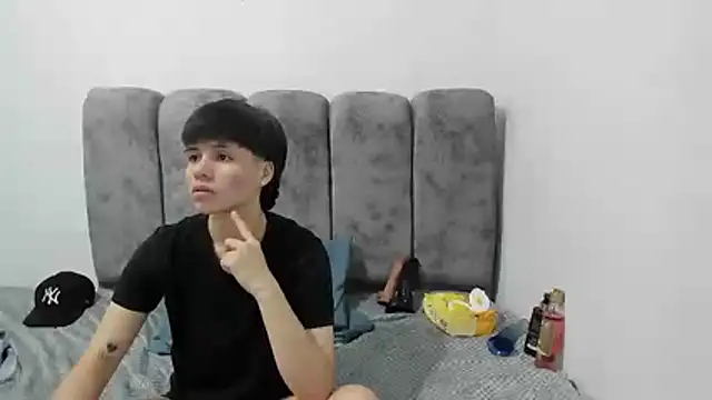 Bruno_Cruzz live XXX chat