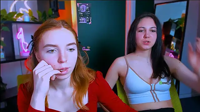 mira_vibe Chat XXX in diretta