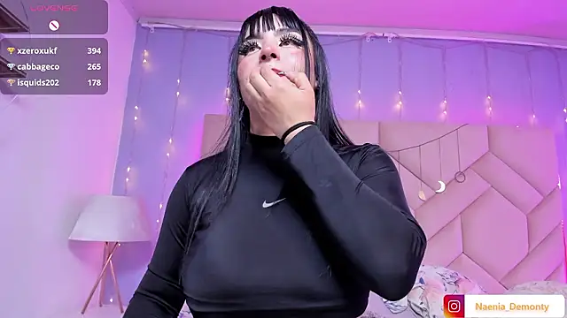 NaeniaDemon_'s Live XXX Chat