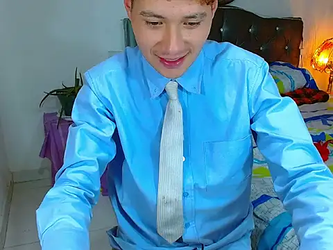 _Santi2 live XXX chat