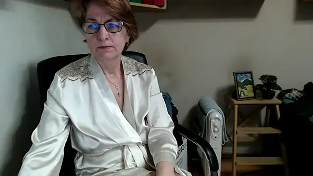 katemodel: απευθείας συνομιλία ΧΧΧ