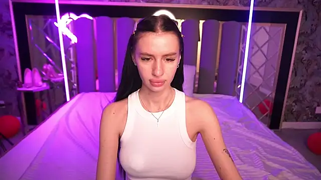 Snow_WhiteeeX élő XXX-chatje