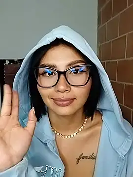 Kylie_brazt 现场XXX聊天