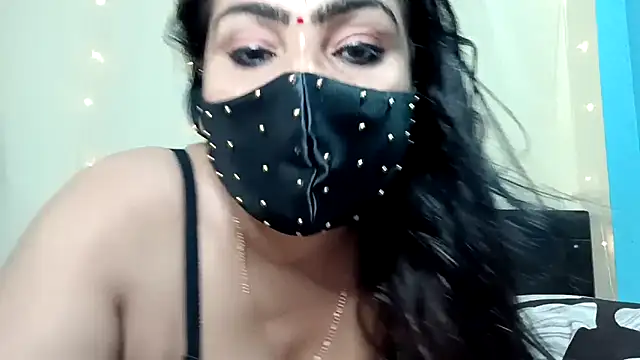 YourDesi_Laila_ Chat XXX live