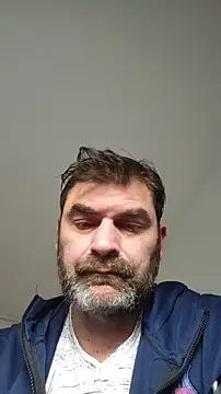 Alisex59: διαδικτυακό σόου στην κάμερα