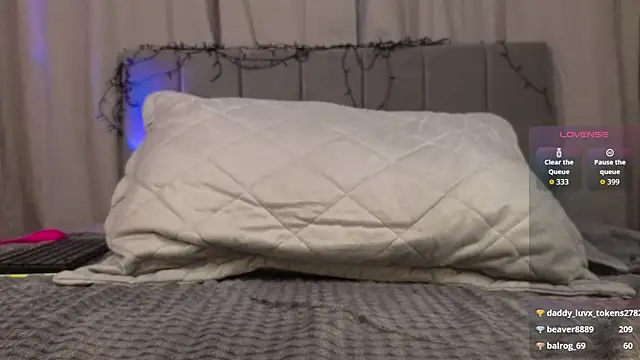 milly_milligan Live XXX-Chat