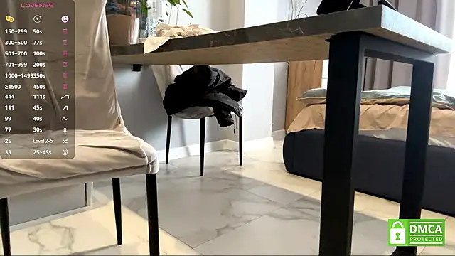 Вебкам-шоу LilliLowrie