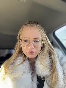 XXX chat uživo modela AnastasiaAniess