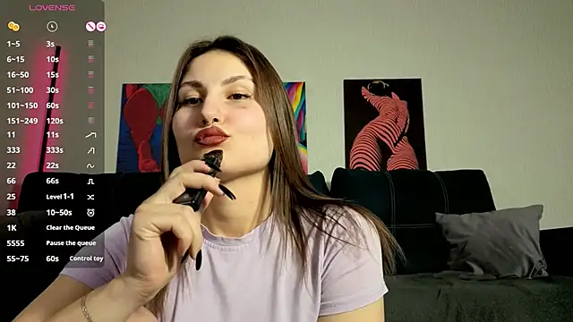 TrixiBell's Live XXX Chat