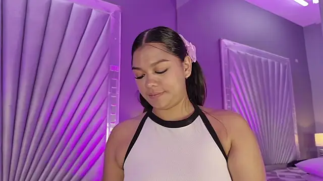 Chat XXX en directo de HatsaJones