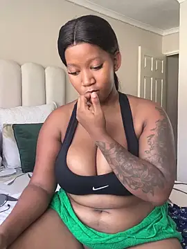 Brandyy23のライブXXXチャット