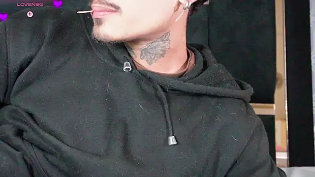 Dark_Eros_ live XXX chat