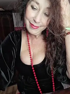 GypsyEsmeralda Show in webcam