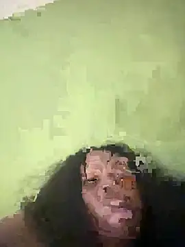 PrettyGirlMercedes' Live XXX Chat