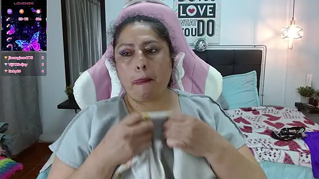 Keyla01_: απευθείας συνομιλία ΧΧΧ