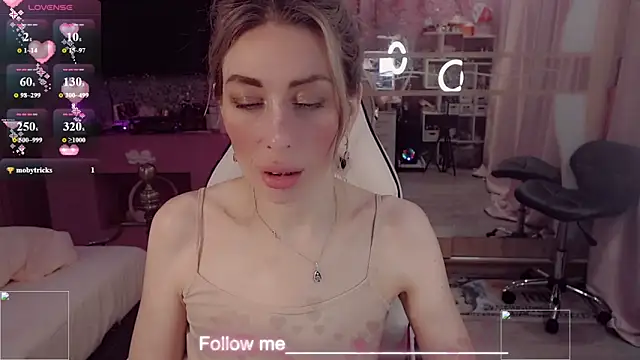 AnnieGOld_ Live XXX-chat