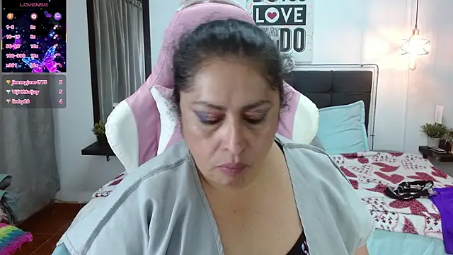 Keyla01_ Adlı Modelin Canlı XXX Sohbeti