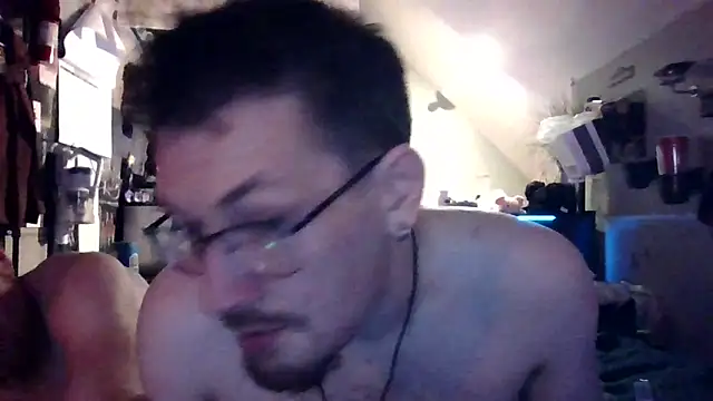 Pokazy przed kamerką – Sk00byJaXxX212