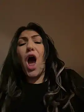 دردشة LittleMissEeve الجنسية المباشرة