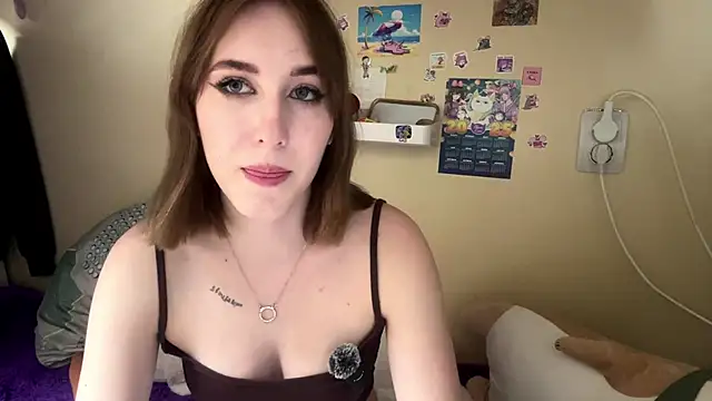 AquilineOrites' Live XXX Chat