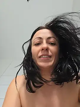 Risky_woman's Live XXX Chat