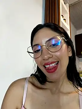 FrierenHotのライブXXXチャット