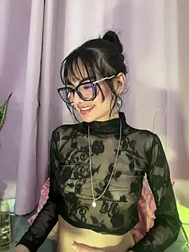 XXX chat uživo modela _Lucycherry