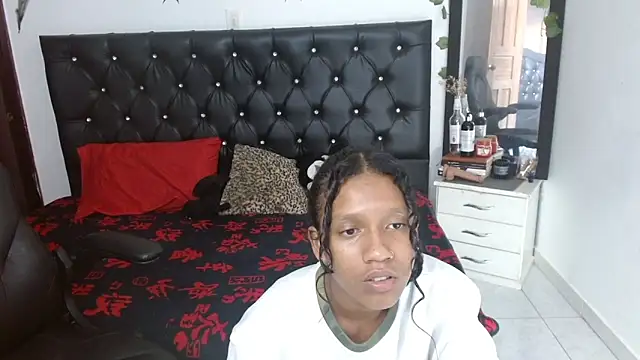 Luna_Ebony_ 라이브 XXX 채팅