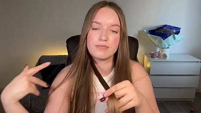 EvaMaddison 现场XXX聊天