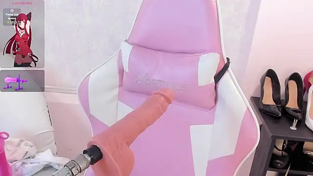 MiliaangelesのライブXXXチャット