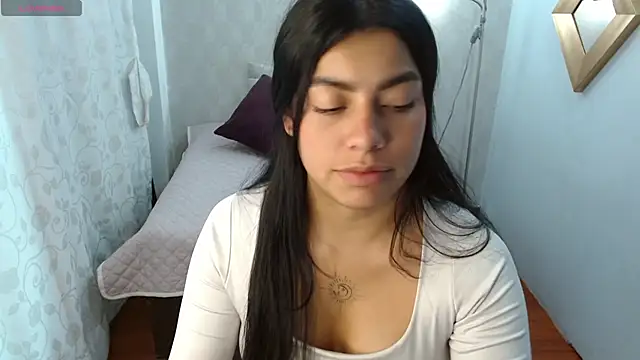 XXX chat uživo modela Laia_white