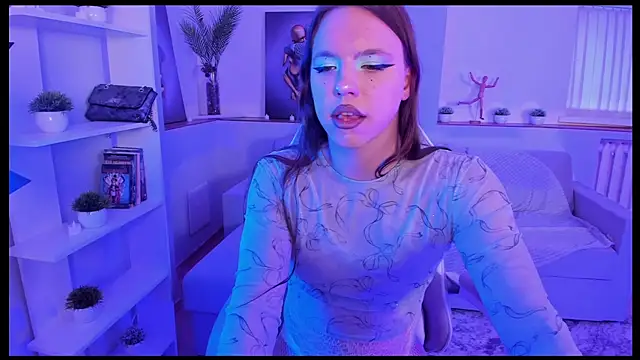 Show modela Madison_dolly na web-kameri