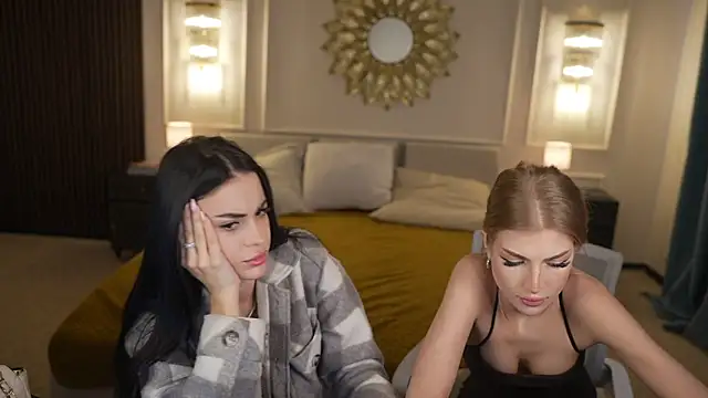 Tina_Breeze Show in webcam