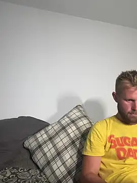 boysfirsttime's Webcam Show