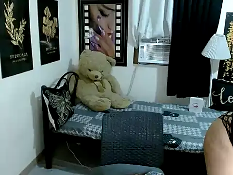 UrhotGoddessのウェブカメラショー