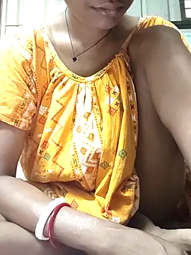 Sweet-runi Show in webcam