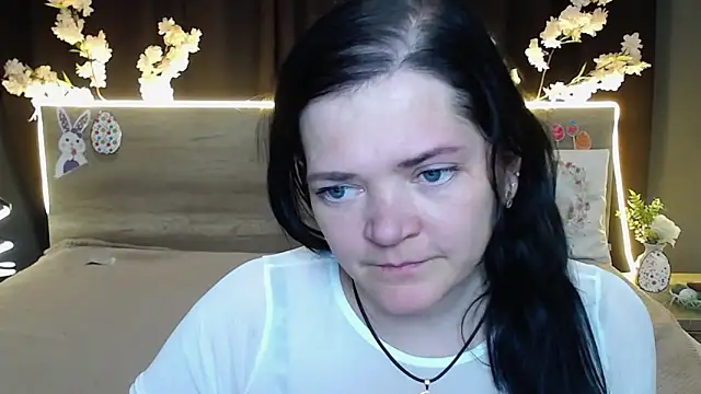 LauraFinn's Live XXX Chat