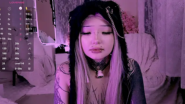 Lein_Bone élő XXX-chatje