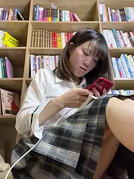 littleqiu Adlı Modelin Canlı XXX Sohbeti