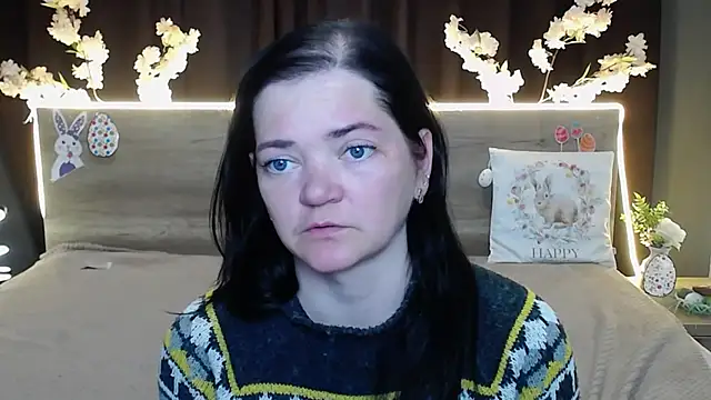 دردشة LauraFinn الجنسية المباشرة