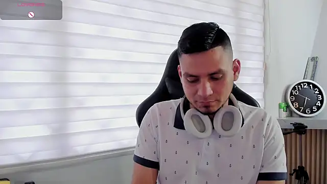 دردشة Rick_Adams الجنسية المباشرة